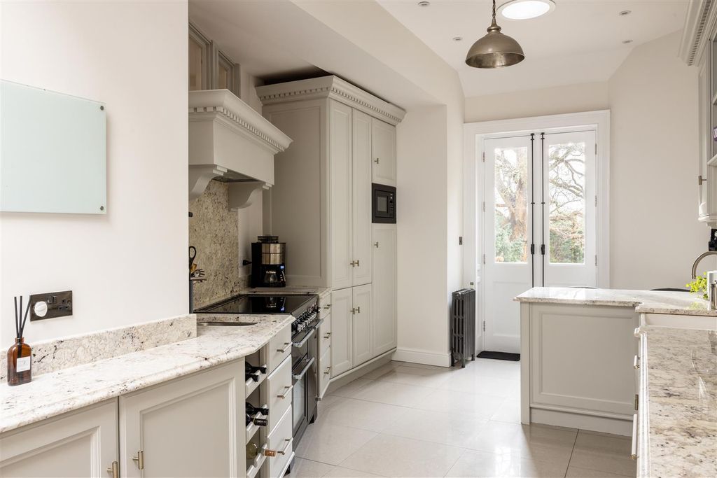 Additional image 14 of 5 bed property for saleGatton Road, Reigate RH2