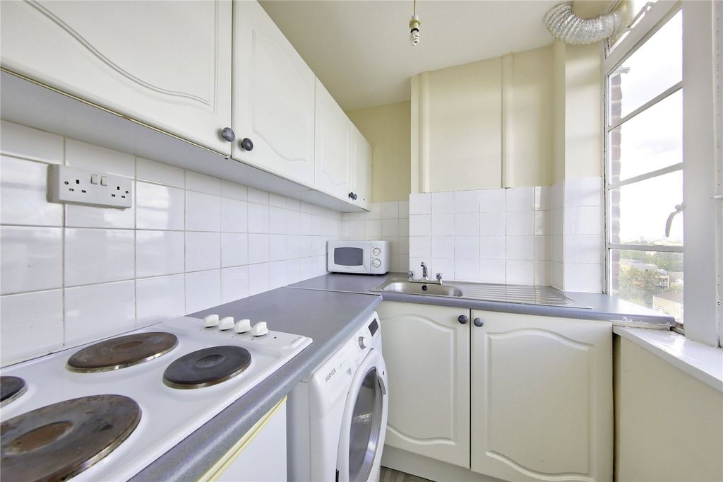 Property photo 2 of 7 Picture No. 10