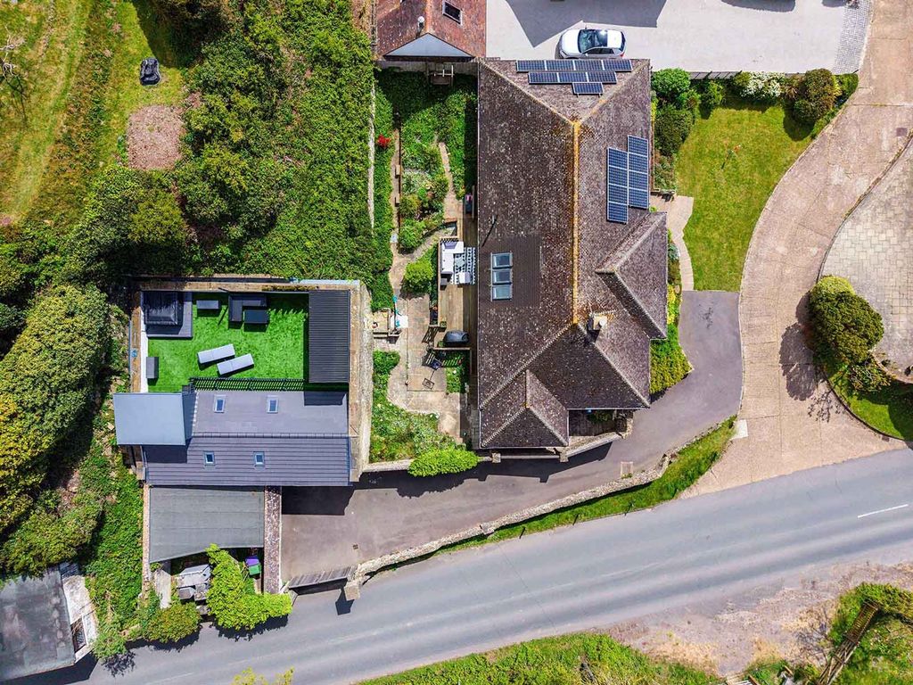 Property photo 2 of 58