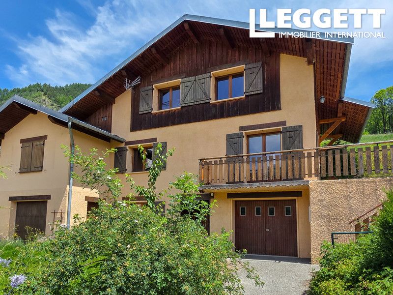 Property photo 2 of 10