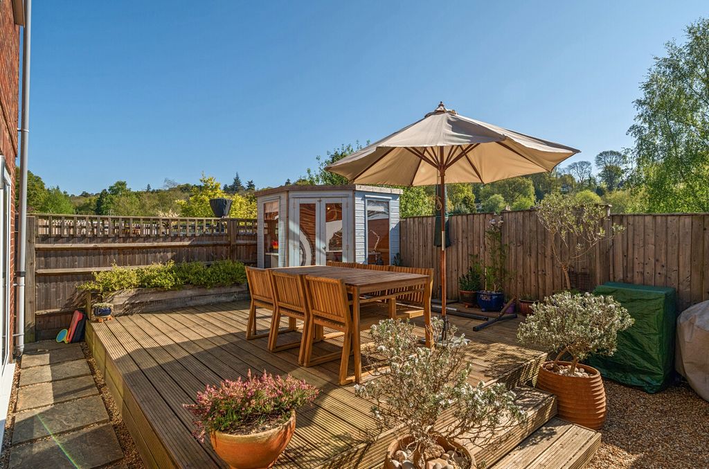 Property photo 3 of 18 1448903-22-69Ef2E...