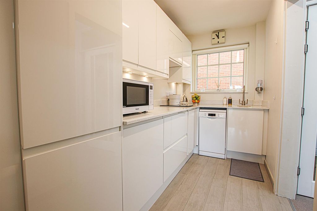 Property photo 3 of 10 Img_6847.Jpg