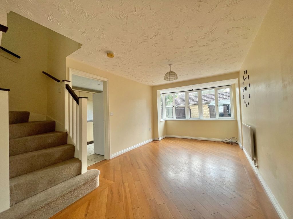 Property photo 2 of 22