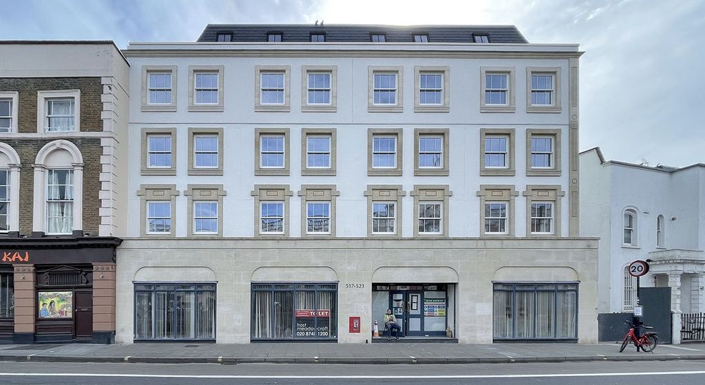 Property photo 1 of 6 517523 Fulham Road Sw6 Office To Let Ext Edited Front A 2022.Jpg