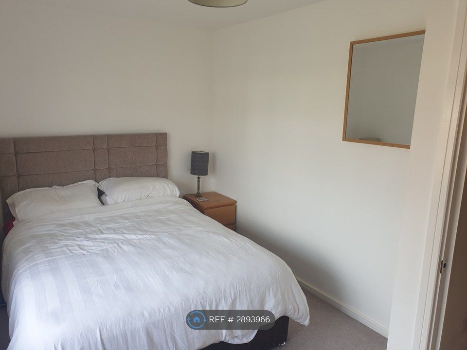 Property photo 3 of 34