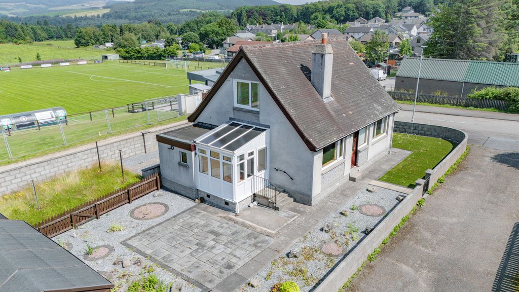 Property photo 1 of 35