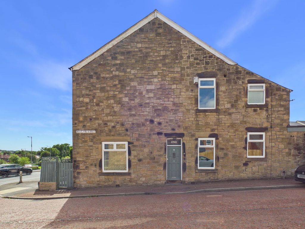 Property photo 1 of 13 External