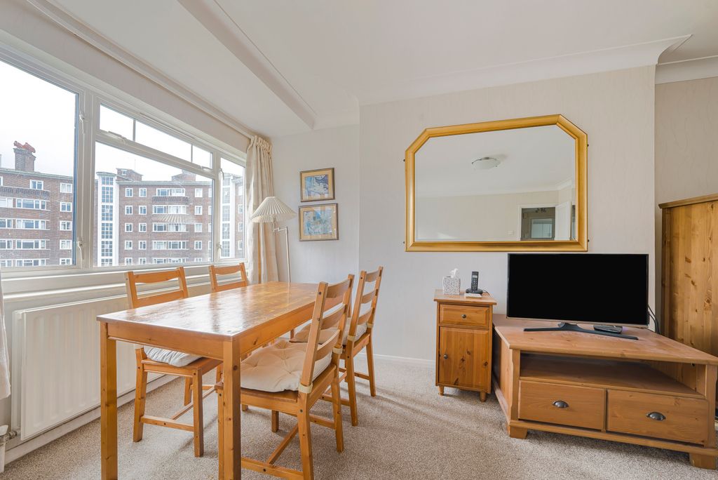 Property photo 3 of 13 Picture No. 04