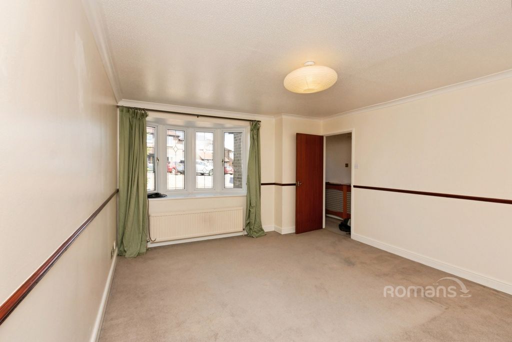 Property photo 3 of 10 Pbox-Img.Jpg