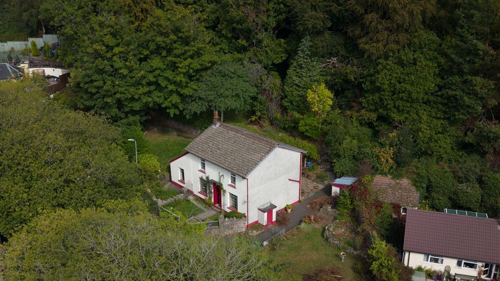 Property photo 1 of 36