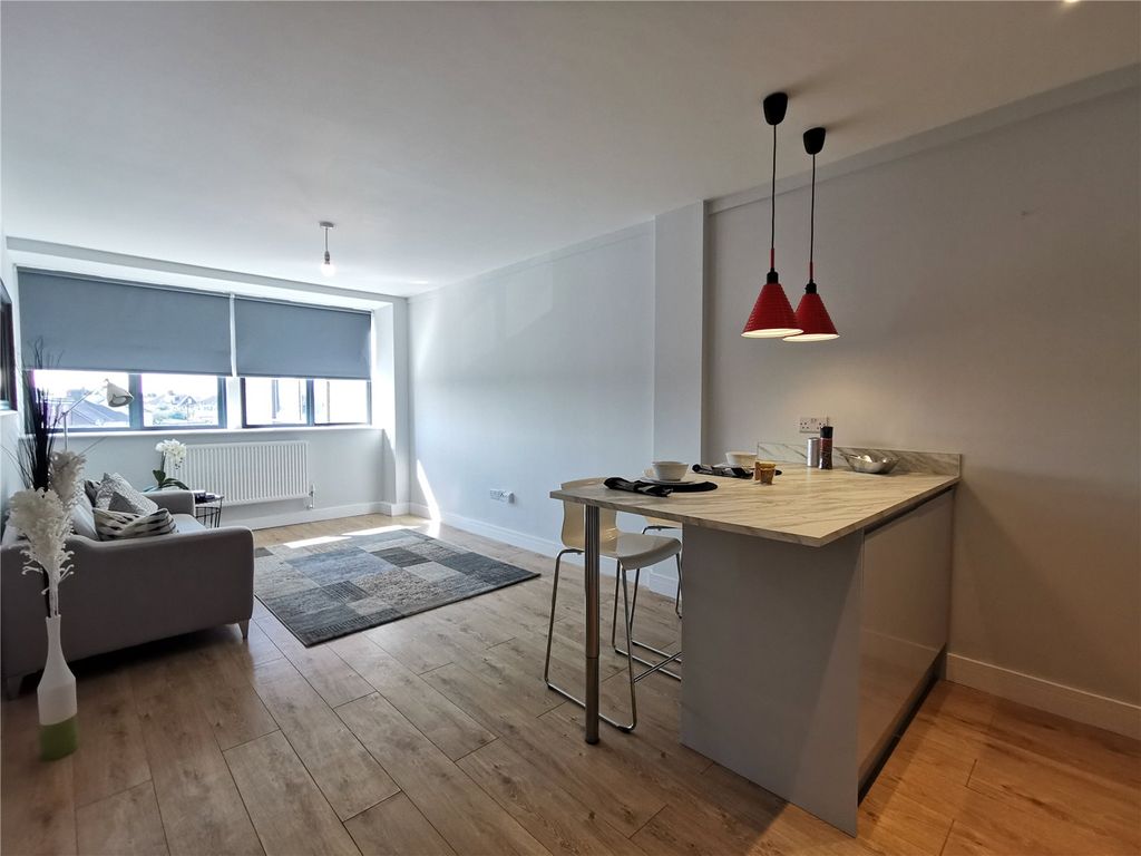 Property photo 3 of 8 Picture No. 05