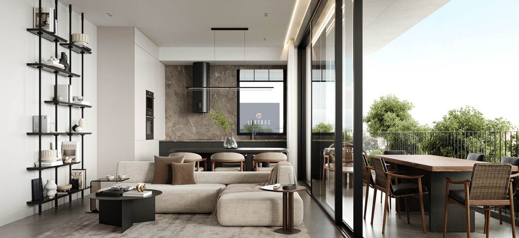 Property photo 1 of 3