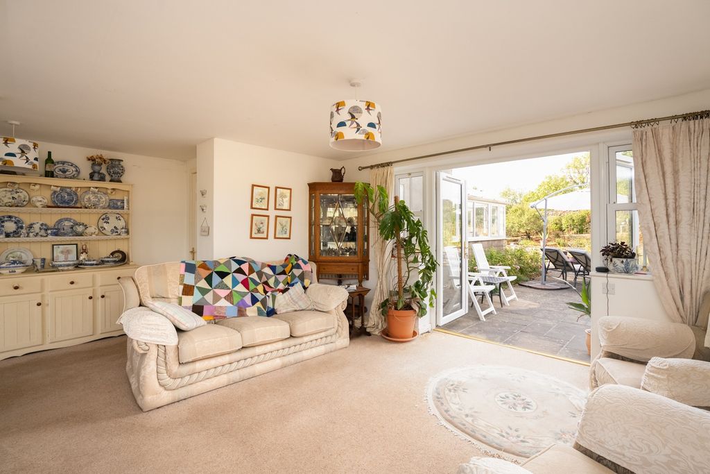 Property photo 3 of 54 52650211