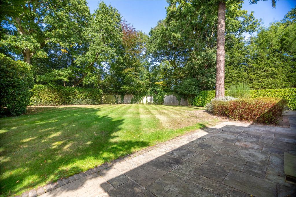 Property photo 2 of 15 Picture No. 27