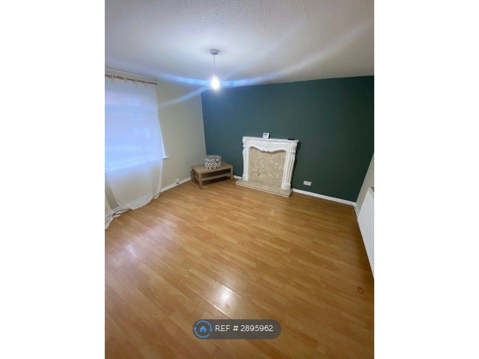 Property photo 1 of 6 Lounge