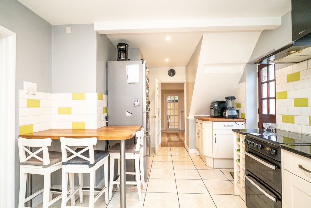 Property photo 3 of 26