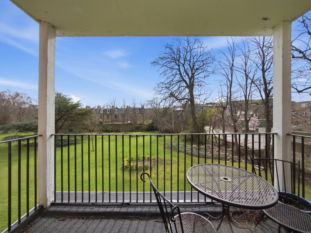 Property photo 3 of 28 Picture 3