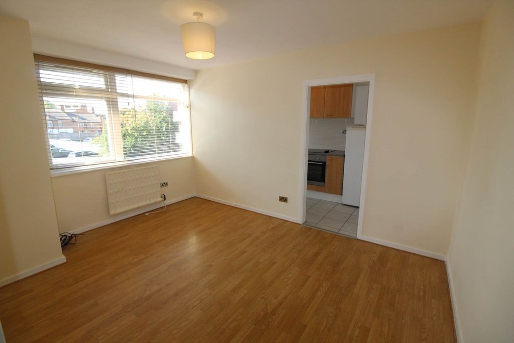 Property photo 2 of 6
