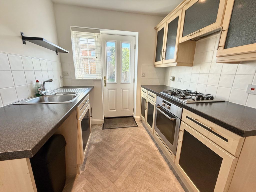 Property photo 3 of 12