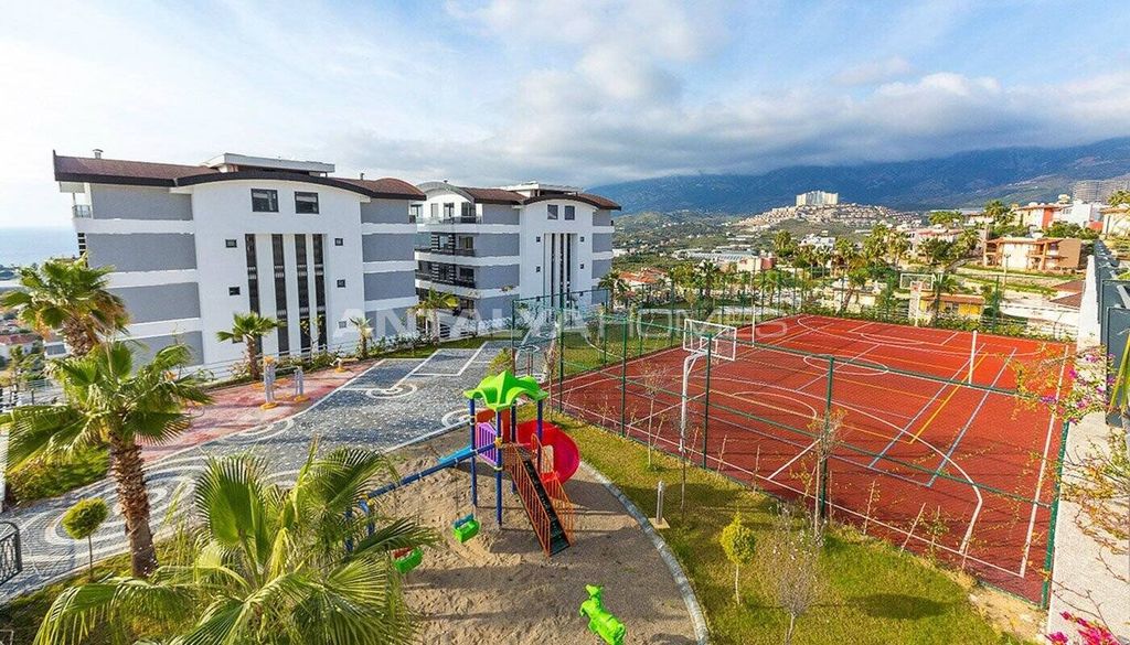 Property photo 3 of 28