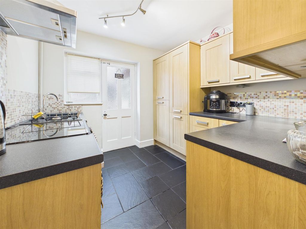 Property photo 3 of 13 Cam05510G0-Pr0167-Still002.Jpg