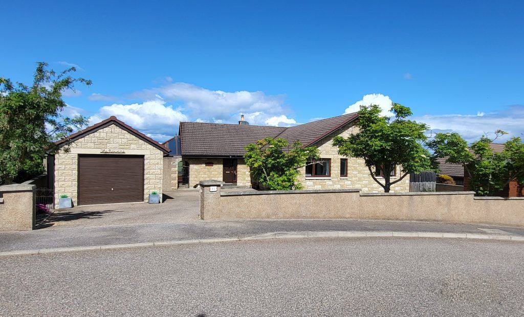 Property photo 1 of 38