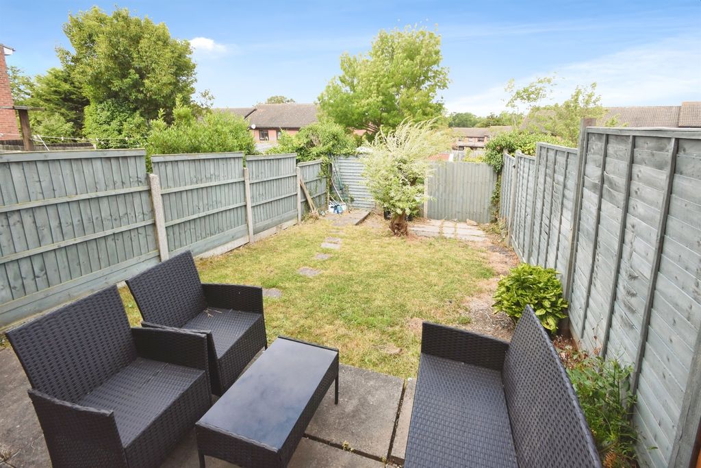 Property photo 2 of 17