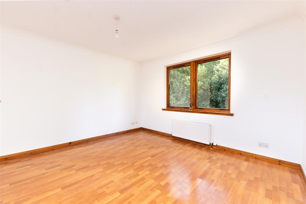 Property photo 2 of 11 Holm Burn Place 0003.Jpg