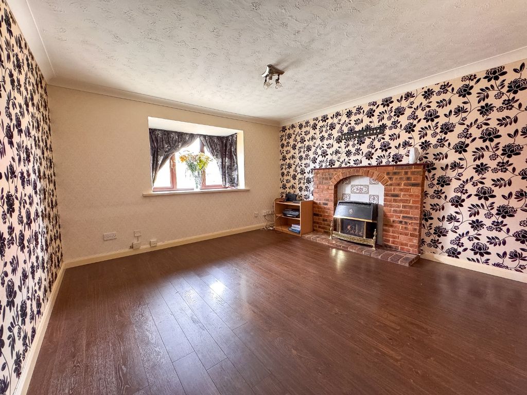Property photo 3 of 14 5089996