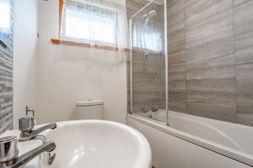 Additional image 23 of 2 bed flat for saleMurray Terrace, Inverness IV2