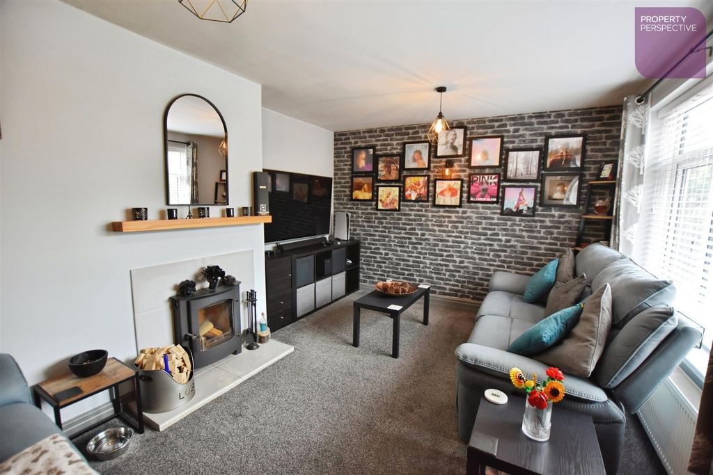 Property photo 3 of 17 c449A252-Lounge 20New.Jpg