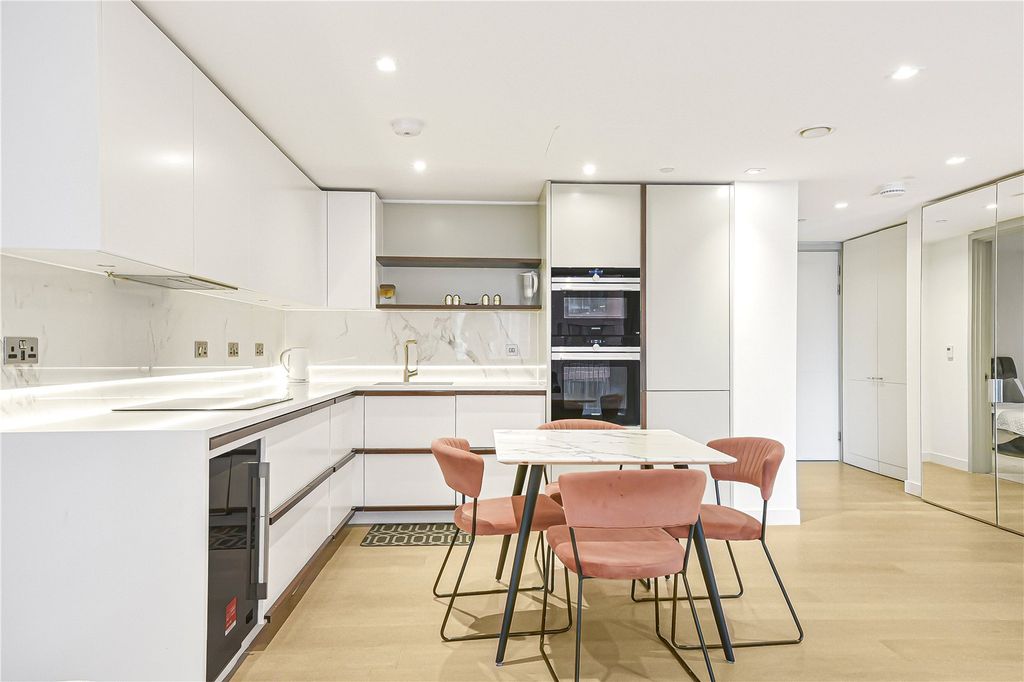 Property photo 3 of 23 Picture No. 23