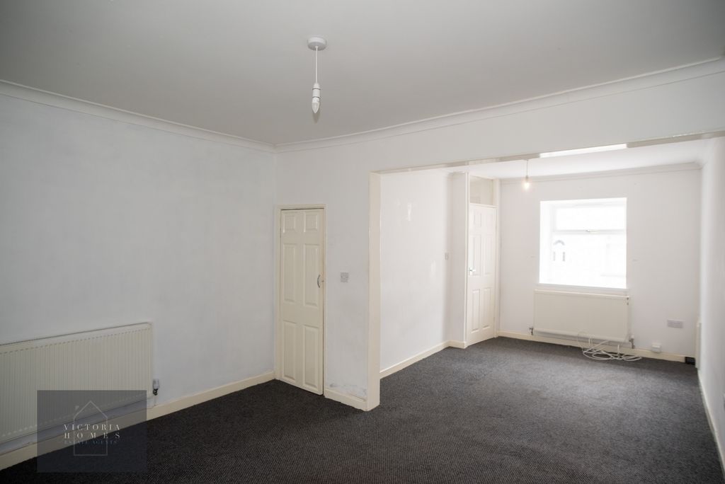 Property photo 3 of 17 Photo 3