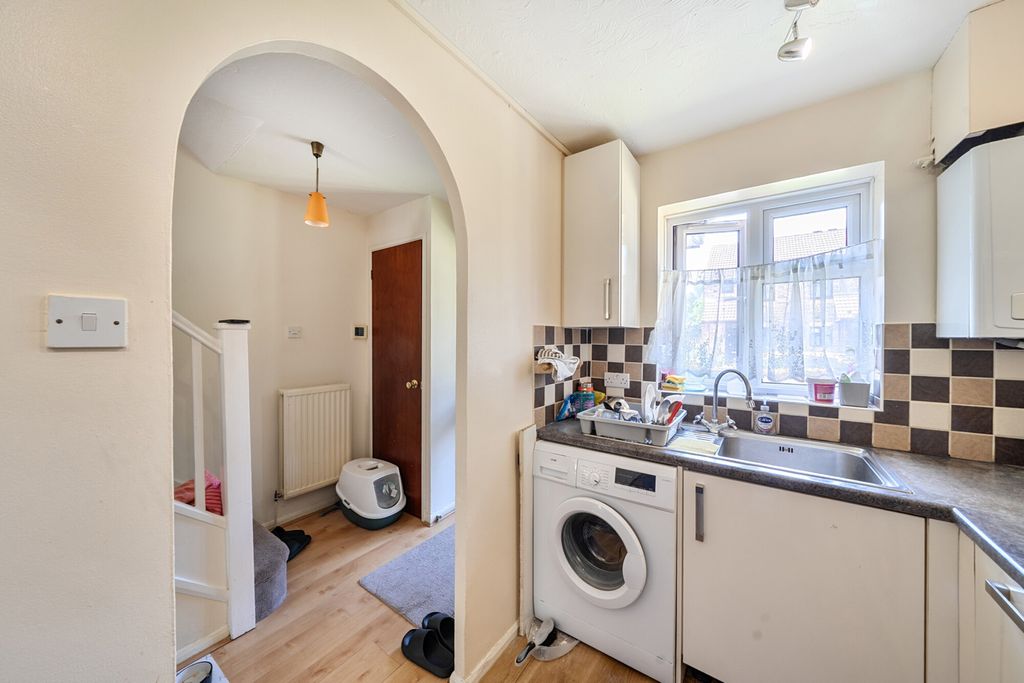 Property photo 3 of 19 1485276-10-6A43Cf...