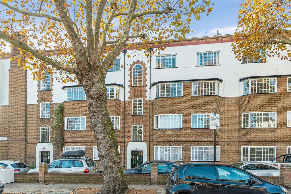 Property photo 1 of 18 31875_Davies_And_Davies_8_Tollington_Court_4_Lo.Jp
