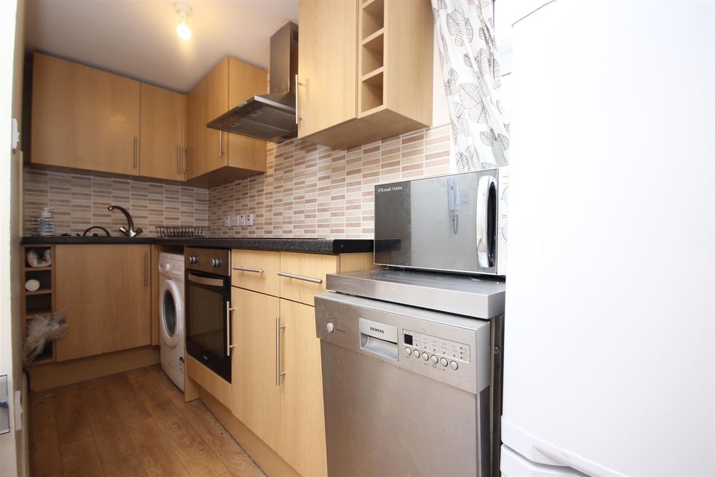 Property photo 3 of 5