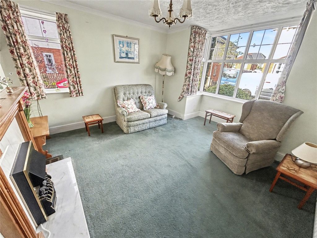 Property photo 3 of 12 Sitting Room