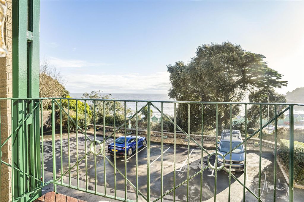 Property photo 3 of 22 22-P1340371.Jpg