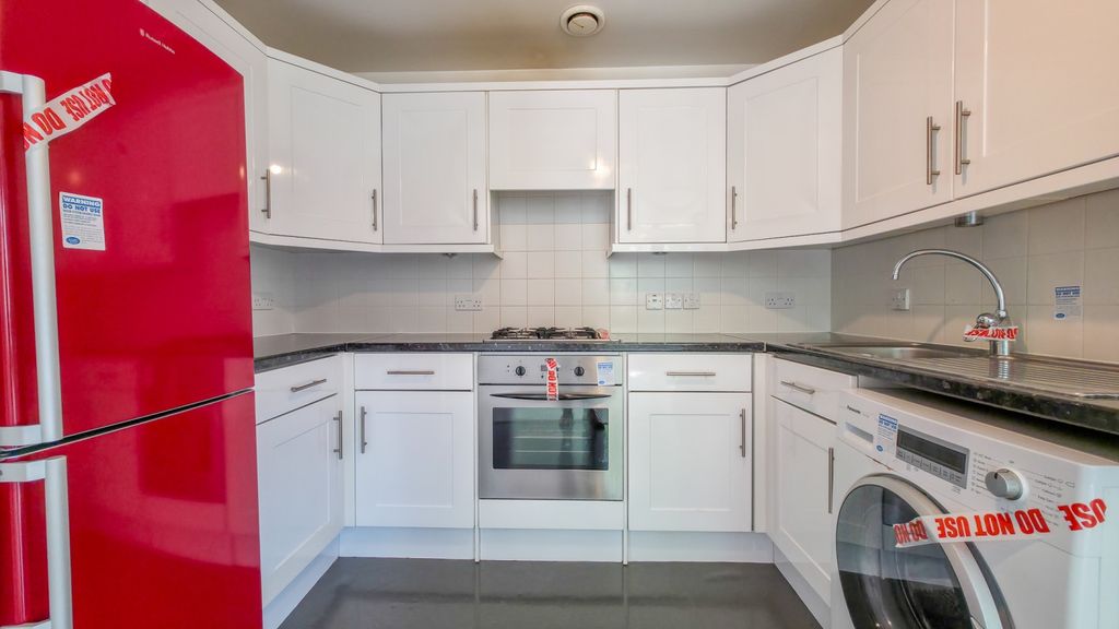 Property photo 2 of 14 20260427_094645