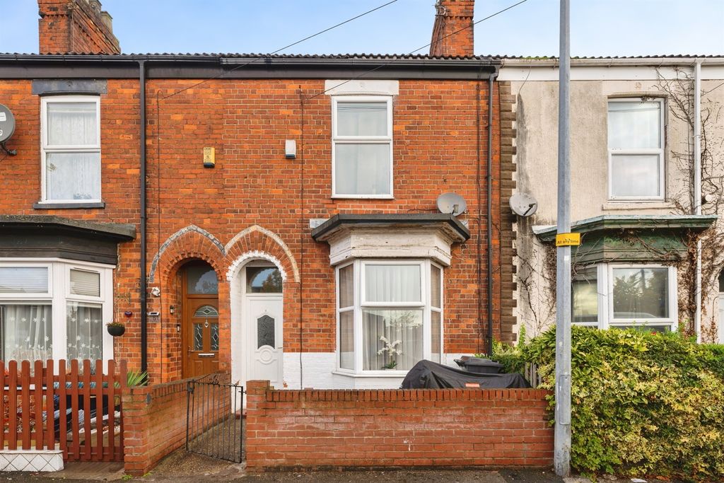 Property photo 1 of 17