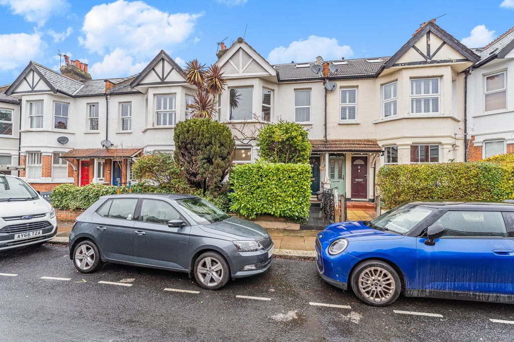 Property photo 2 of 13 Murray Road (25)