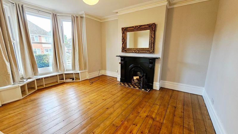 Property photo 2 of 17 Photo 6