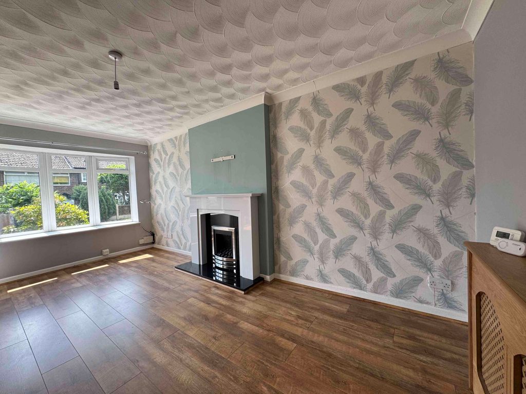Property photo 3 of 12 Photo
