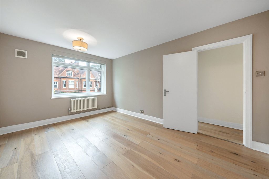 Property photo 3 of 14 Picture No. 02