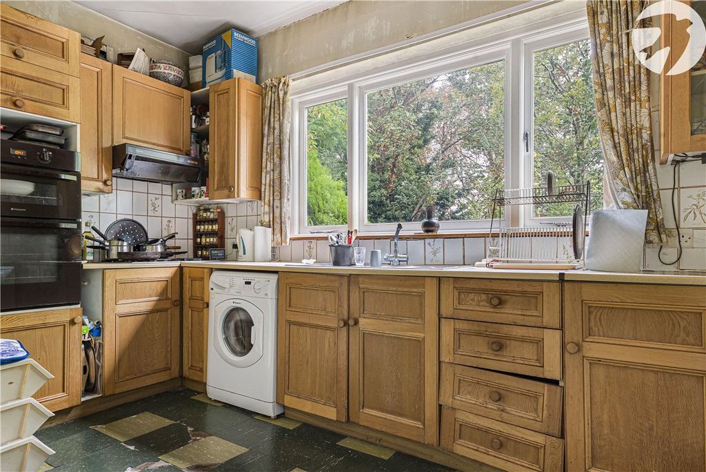 Property photo 3 of 26 Picture No. 19