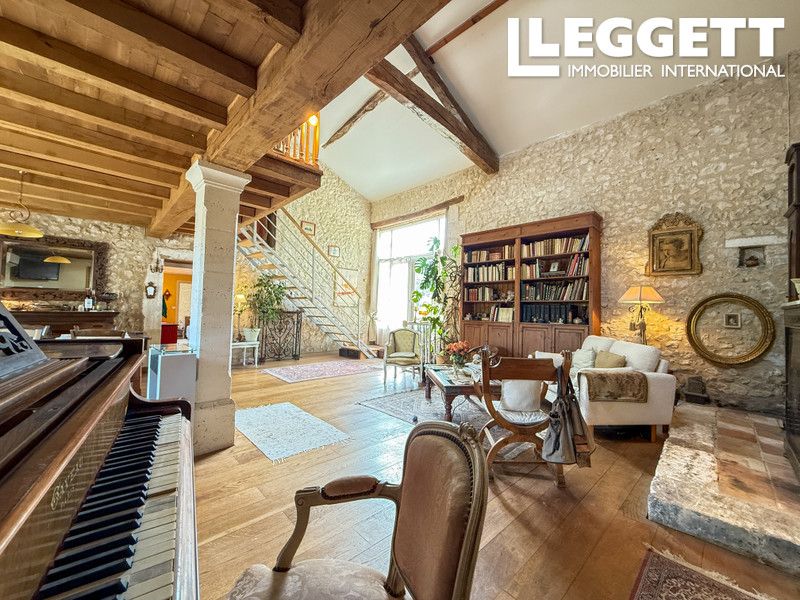 Property photo 2 of 10