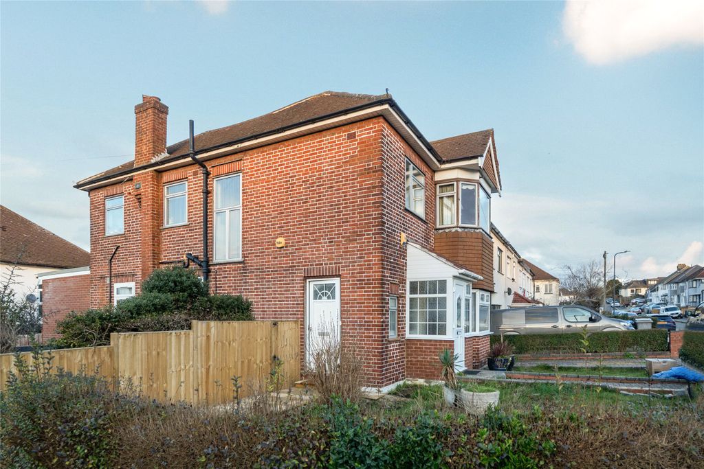 Property photo 2 of 11 Picture No. 12