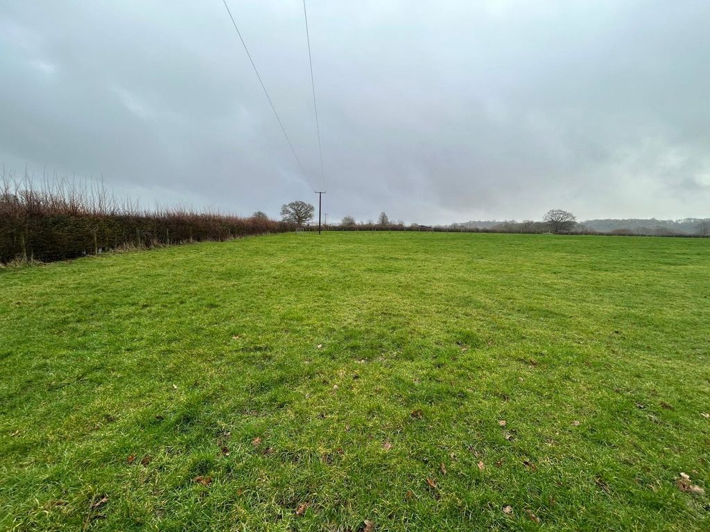 Property photo 3 of 6 Picture No. 15