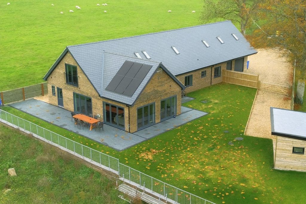 Property photo 1 of 23 Picture No. 86