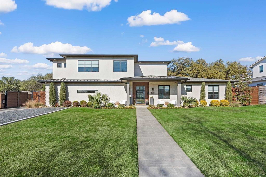 Property photo 1 of 31